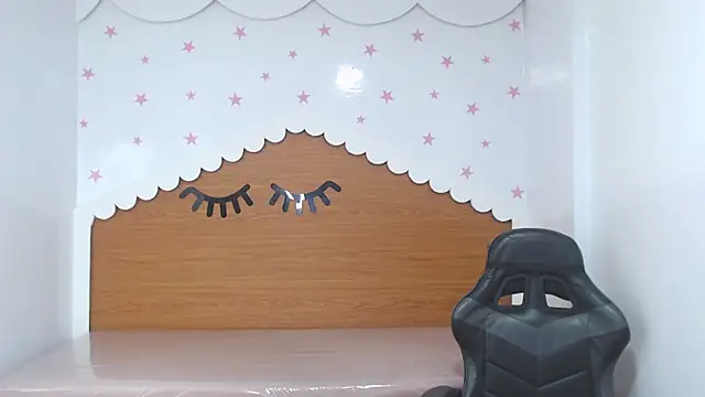 XXX chat uživo modela scarlett_percy_t