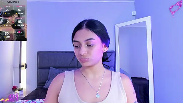 XXX chat uživo modela lilith_petit_