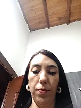 LunaZambrano Webcamshow