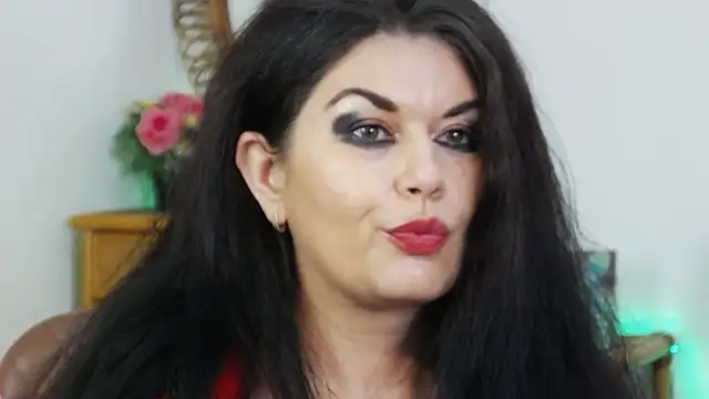 EllenGrace Adlı Modelin Canlı XXX Sohbeti