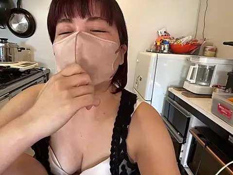 Mamarin-rin Adlı Modelin Canlı XXX Sohbeti