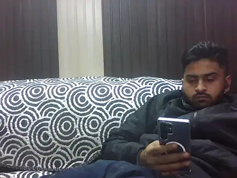 indihotguy 网络视讯表演