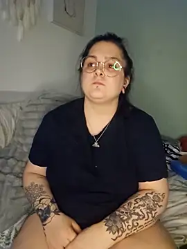 Saucy-Serenity: απευθείας συνομιλία ΧΧΧ