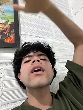 Axel-Mejia Live XXX-Chat