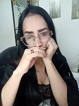 YaraDuartee 即時 XXX 聊天