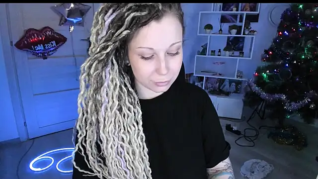 HoneySallyMoore 现场XXX聊天