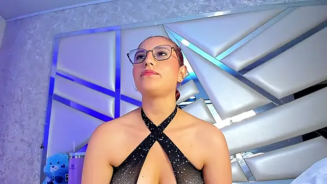 Miia002 现场XXX聊天