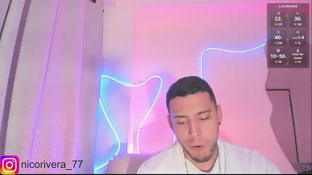 nico_rivera's Live XXX Chat