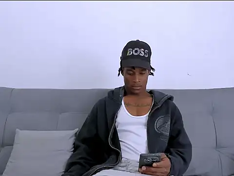 Chat +18 de thomas_love11 ao vivo