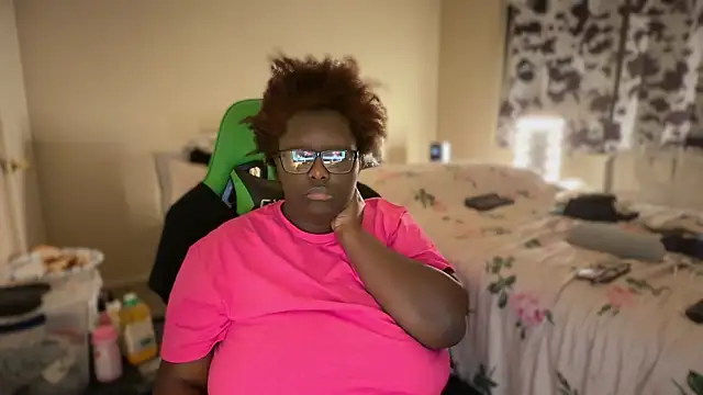 -Yagurlwest Adlı Modelin Canlı XXX Sohbeti