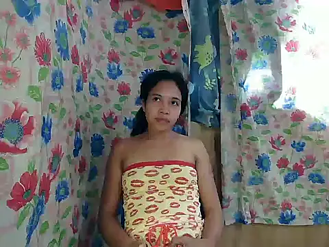 PinaySkinnyGirl Chat XXX live