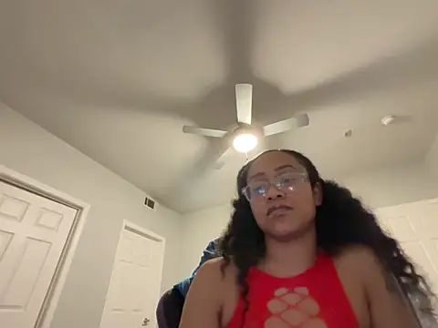 Pokazy przed kamerką – RylReese