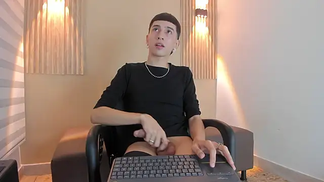 lian_cameron 网络视讯表演