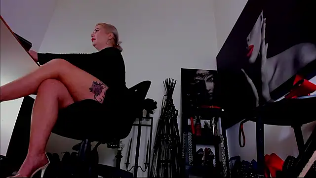 MistressDemi 现场XXX聊天