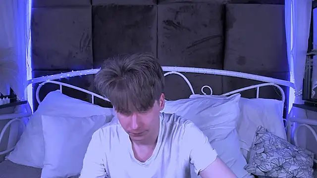 دردشة ScottPierce الجنسية المباشرة