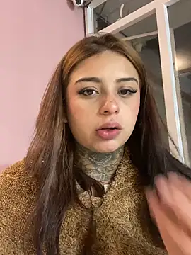 EmilyMoore_Pink Webcamshow