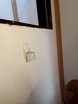 queennapal élő XXX-chatje