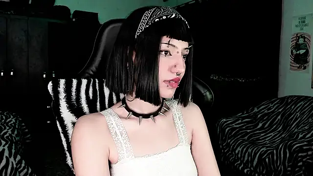 Živý XXX chat roxy_toxic