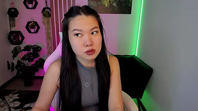 LunaPurrr élő XXX-chatje