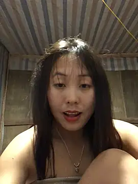 bae-asian's Live XXX Chat