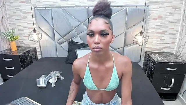 Fantasy_Trans_ Chat XXX live