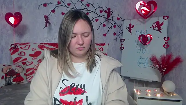 SallyVerda élő XXX-chatje