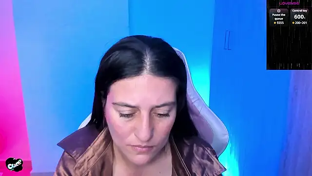 Saskyaa Live XXX-Chat