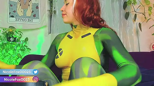 NicoleFox23_ live XXX chat