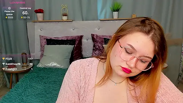 MilanaXHoney live XXX chat