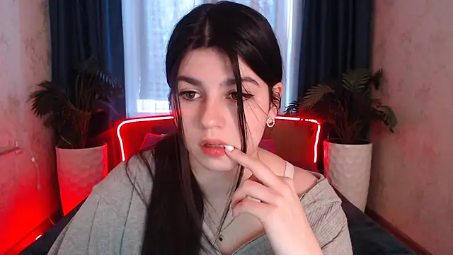 دردشة KisaModel الجنسية المباشرة