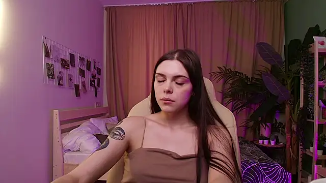 Pamela_Tiffin élő XXX-chatje