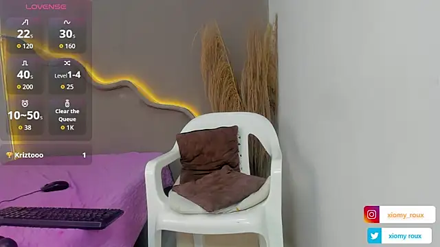 xiomy_roux: απευθείας συνομιλία ΧΧΧ