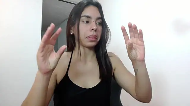 sweetcami1 élő XXX-chatje