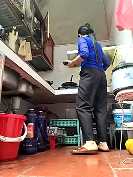 Basanis68 Live XXX-Chat