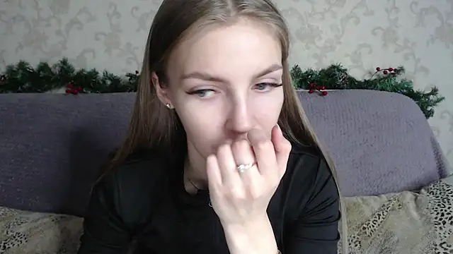 HitGyrl Adlı Modelin Canlı XXX Sohbeti