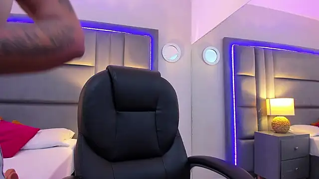 GabyMoreau Adlı Modelin Canlı XXX Sohbeti