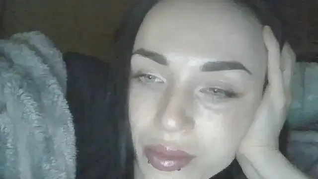 Trinsy_Love লাইভ XXX চ্যাট