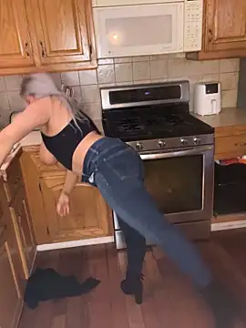 LittleMissEeve Chat XXX in diretta