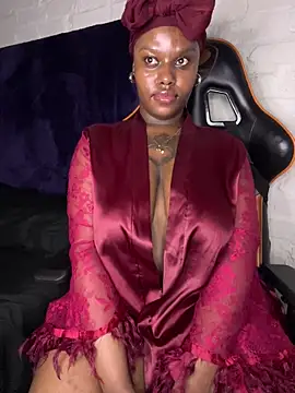 QUEEN_NOBUHLE_FEMDOM_777's Live XXX Chat