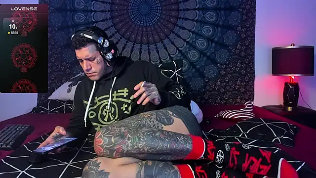 jhonny__ackerman Live XXX Chat