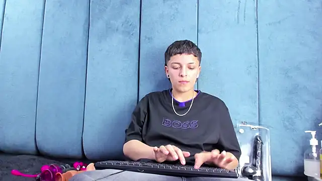 Megan_Thompson_: онлайн-секс-чат