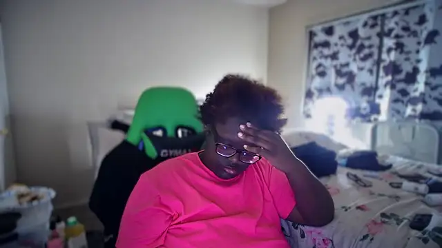 Živý XXX chat -Yagurlwest