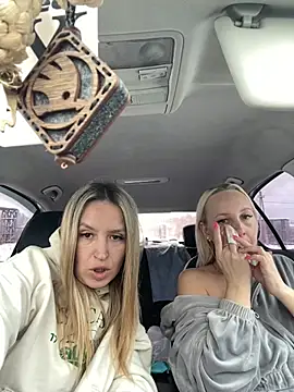 Show modela MerlinDave na web-kameri