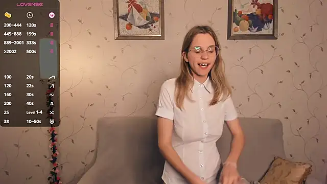 JoanBaggott élő XXX-chatje