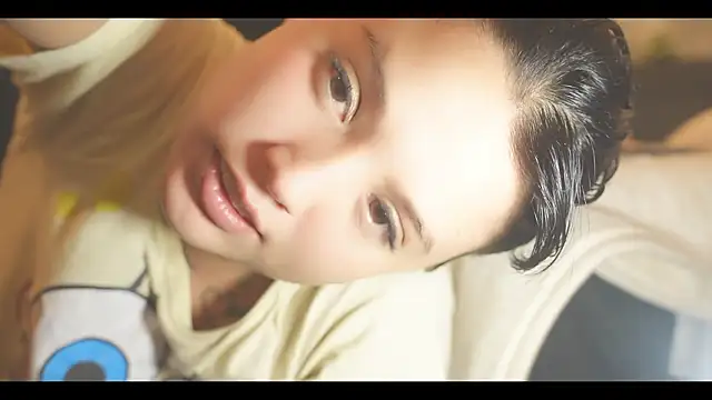 Živý XXX chat LorenRosse