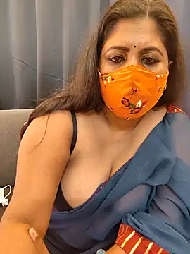 Poly_bhabi Chat XXX in diretta