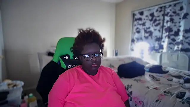 Chatroom XXX en direct de -Yagurlwest