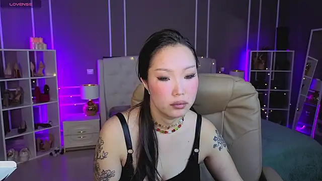 ElinaMotion 现场XXX聊天