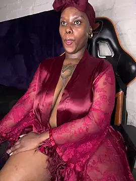 QUEEN_NOBUHLE_FEMDOM_777 Live XXX-Chat