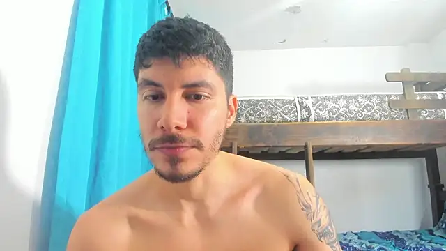 daniel_sexy777 网络视讯表演